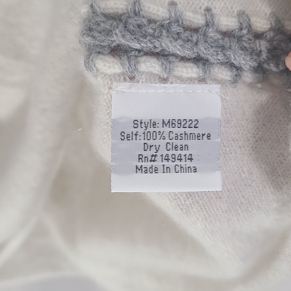 Johnny Was Cream and Blue Embroidered V-Neck Sweater - Picture 4 of 4